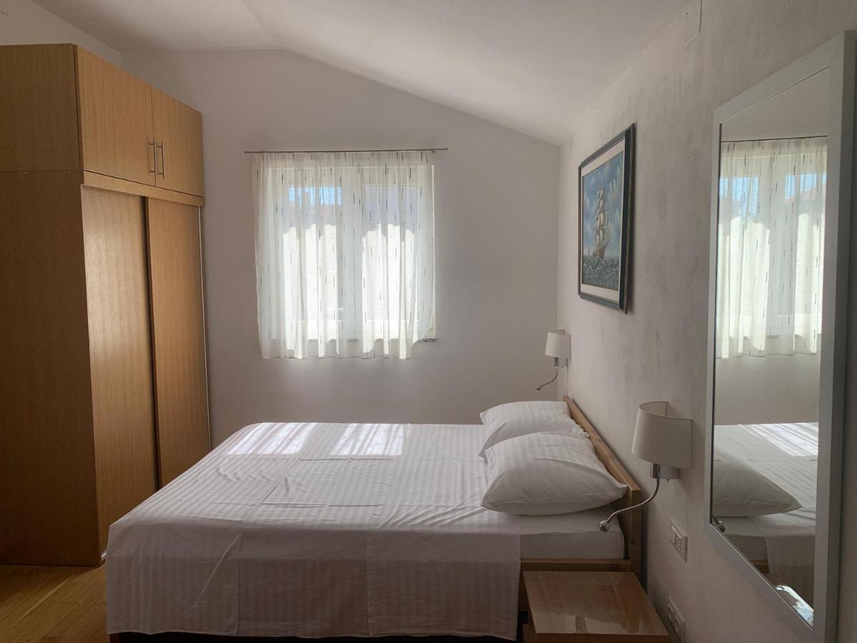Apartment Klara Krk Town Eksteriør bilde